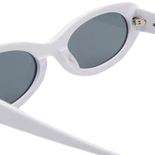 Load image into Gallery viewer, Pleasures Lithium Sunglasses / White