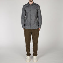 Load image into Gallery viewer, {ie Panel Sleeve Oxford Shirt Black / LT Blue
