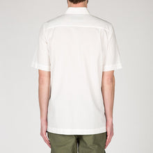 Load image into Gallery viewer, {ie SS Seersucker Shirt / White
