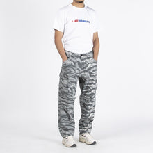 Load image into Gallery viewer, Liberaiders 6 Pocket Pant / Camo
