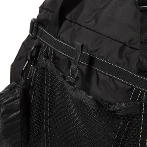 and wander 25L Tote Bag / Black