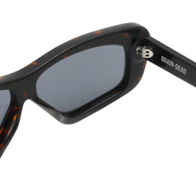 Load image into Gallery viewer, Brain Dead Kopelman Sunglasses Tortoise / Black
