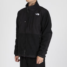 Load image into Gallery viewer, The North Face Denali 2 Jacket / TNF Black
