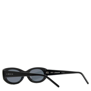 Pleasures Lithium Sunglasses / Black